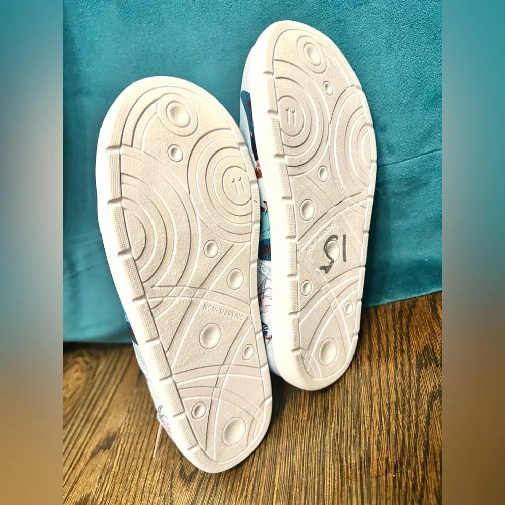 Disney Frozen Girl’s Slip On Shoes - Picture 5 of 5